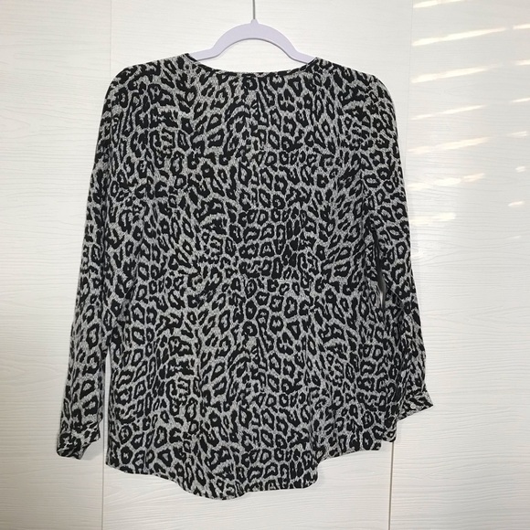 Joie Women's Gray Carita Blouse leopard print size Small T122 - Picture 6 of 8